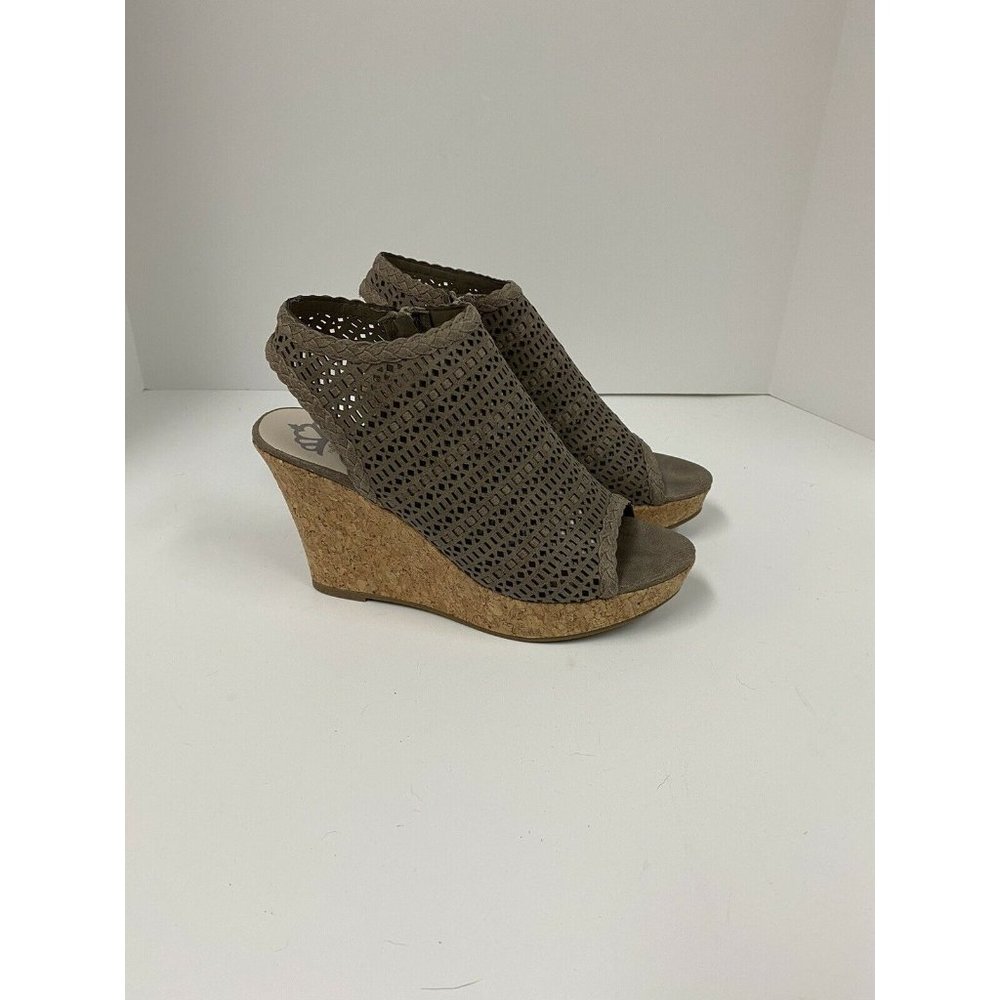 Fergalicious Womens Kealey Doe Slingbacks Size 10 Wedge Zip